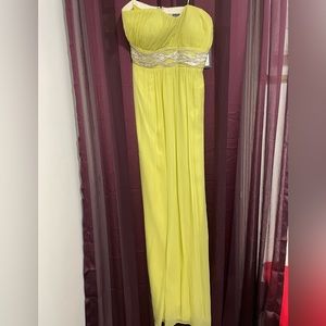 JS boutique yellow strapless prom formal dress NTW — size 6